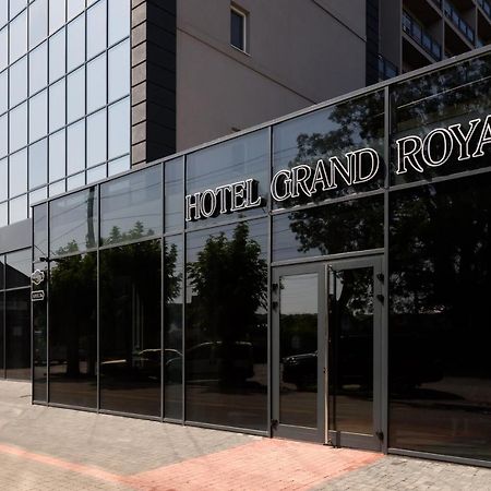 Grand Royal Otel Çernivtsi Dış mekan fotoğraf