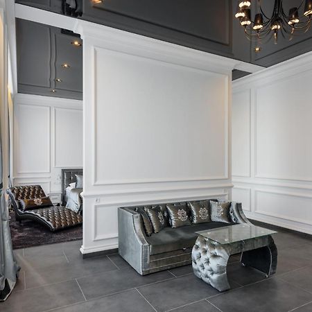 Grand Royal Otel Çernivtsi Dış mekan fotoğraf