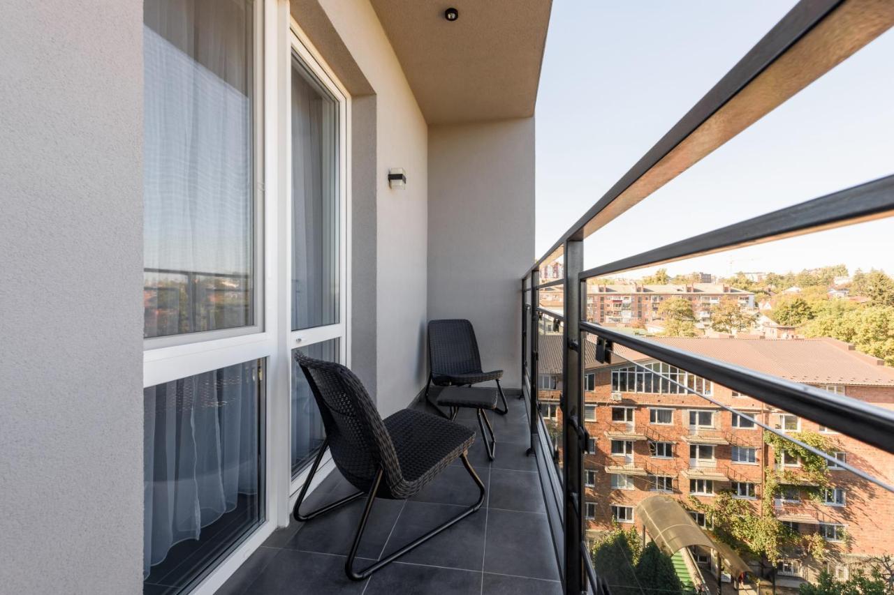 Grand Royal Otel Çernivtsi Dış mekan fotoğraf